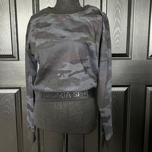 Victoria’s Secret Crop Top Sweat Shirt